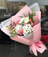Букет цветов из:  Розы, Лизиантусы и Хризантемы в Синявино