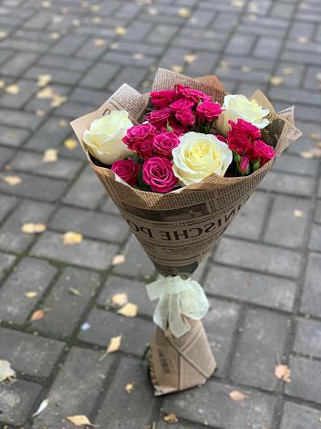 Букет цветов из: Розы в Синявино